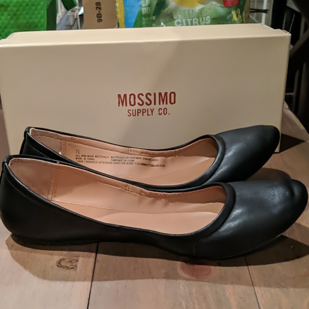 black ballet flats